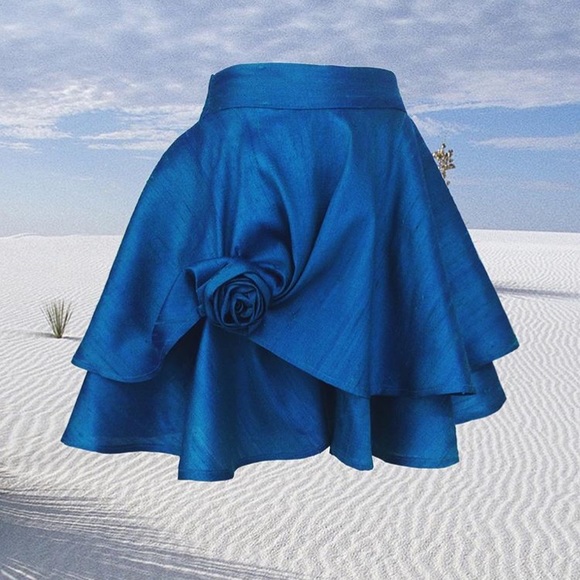 Blue skirt - Picture 1 of 2